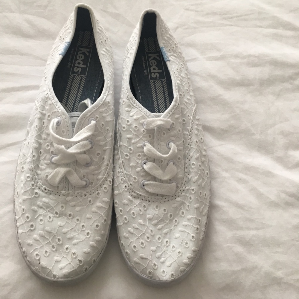 Eyelet Keds- worn once!